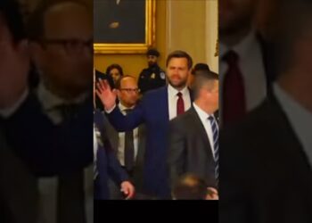 JD Vance first time within the Capitol as Vice President. #jdvance #usha #vicepresident #usa