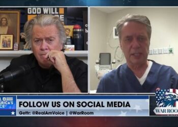 Gov. Colyer with Steve Bannon on Bannon's Battle Room