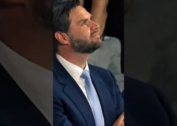 JD Vance and Donald Trump first public look after assassination try. #usa #jdvance