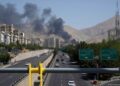 Israel strikes Iranian state TV in new assault on Tehran – DW – 06/17/2025
