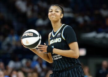 Angel Reese has profession low in rebounds as Mercury crush Sky