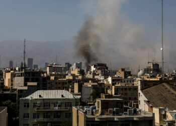 Israel-Iran newest: Israeli air pressure assaults Iranian missile websites – Monetary Instances