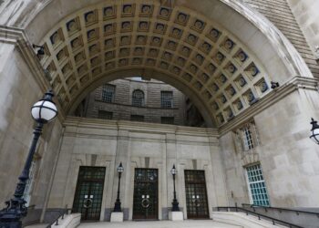 U.Ok. Excessive Courtroom slams MI5 over informant deception, lack of transparency : NPR
