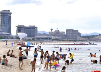 North Korea opens seashore resort in tourism push : NPR