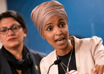 Rep Omar criticizes Sen Schumer for not endorsing Mamdani for NYC mayor Rep Omar criticizes Sen Schumer for not endorsing Mamdani for NYC mayor
