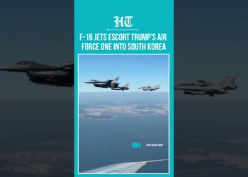 F-16 Fighter Jets Escort Trump’s Air Power One As He Arrives In South Korea for APEC Summit #shorts