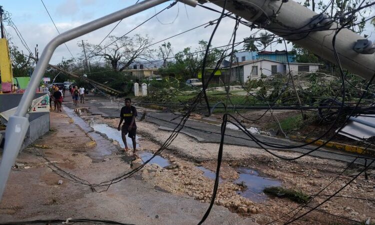 Hurricane Melissa dwell updates: At the very least 30 lifeless as storm crosses the Bahamas Hurricane Melissa dwell updates: At the very least 30 lifeless as storm crosses the Bahamas