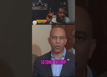 Democrats PULLS UP In Chicago To Struggle Trump #chicago