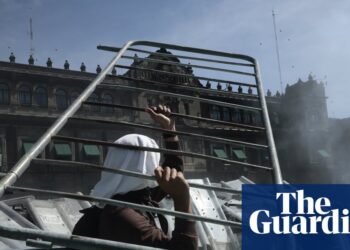 Gen Z protests towards Mexico president flip violent amid anger over mayor’s demise | Mexico Gen Z protests towards Mexico president flip violent amid anger over mayor’s demise | Mexico