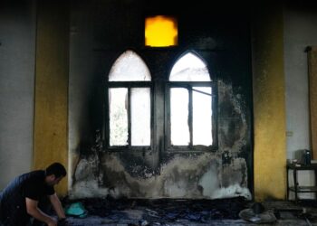 Israeli Settlers Torch A Mosque And Scrawl Hateful Messages After Condemnation From Navy Leaders
