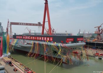 China next-gen plane service enters service – DW – 11/07/2025