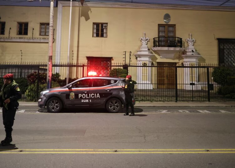 Peru breaks off diplomatic relations with Mexico after ex-PM flees to Mexican embassy