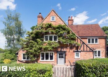 Properties price greater than £2m in England face new tax Properties price greater than £2m in England face new tax