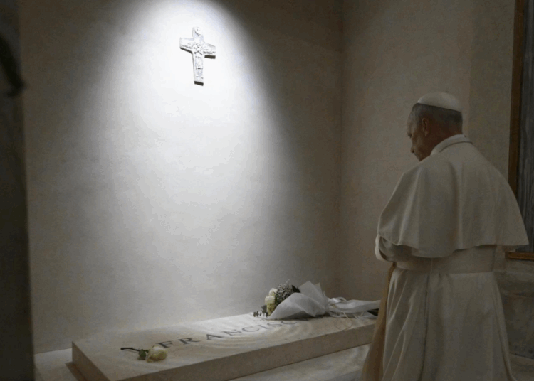 Pope Leo visits Basilica of St. Mary Main; prays at Pope Francis’ tomb