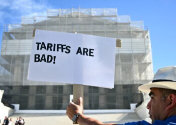 Supreme Courtroom tariffs case: How an anti-Trump ruling would affect the economic system