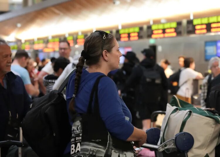 Did the federal government shutdown delay your flight? Did the federal government shutdown delay your flight?