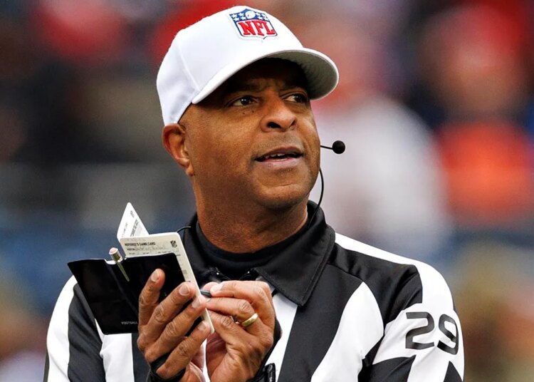 NFL referee leaves sport after non-contact damage