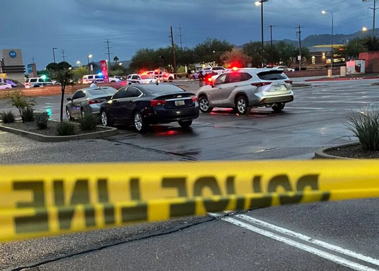 Arizona taking pictures leaves 1 useless, 3 others shot in Phoenix: police