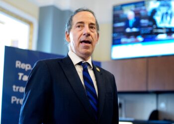 Home Dem mocked for ‘sick,’ ‘dishonest’ protection of Plaskett’s Epstein texts