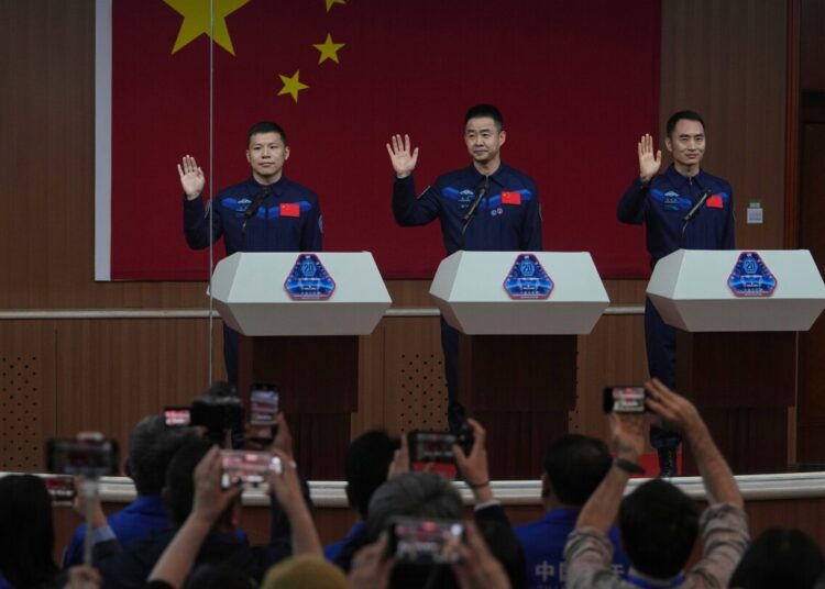 China’s stranded astronauts getting back from house station