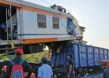 Prepare crash in central India leaves 11 lifeless