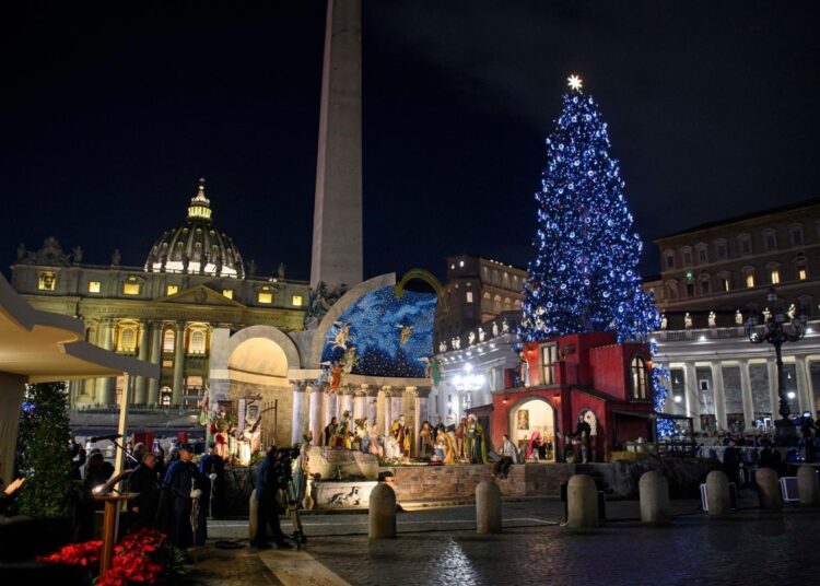Vatican Christmas tree and Nativity Scene inaugurated in St. Peter’s Sq.