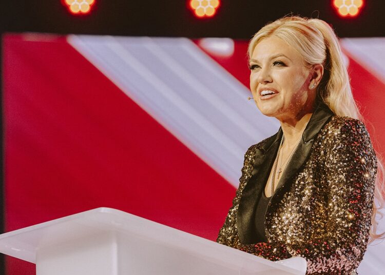 Conservative stars conflict at AmericaFest over Israel coverage debate