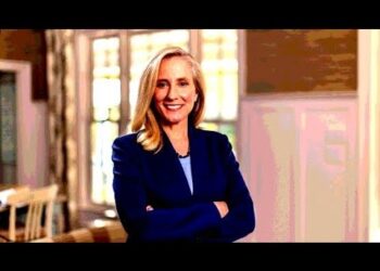 Staff Spanberger internet hosting Government Mansion Open Home on Jan. 18