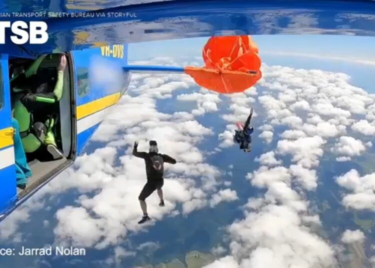 DRAMATIC VIDEO: Man flung from plane onto tailplane in dramatic skydiving mishap DRAMATIC VIDEO: Man flung from plane onto tailplane in dramatic skydiving mishap