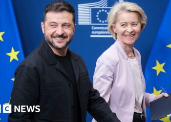 EU backs indefinite freeze on Russia’s frozen money forward of huge mortgage plan for Ukraine EU backs indefinite freeze on Russia’s frozen money forward of huge mortgage plan for Ukraine