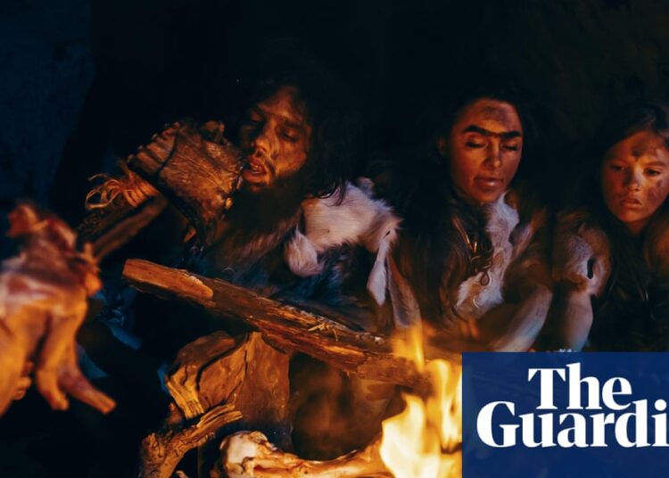 People made hearth 350,000 years sooner than beforehand thought, discovery in Suffolk suggests | Anthropology People made hearth 350,000 years sooner than beforehand thought, discovery in Suffolk suggests | Anthropology