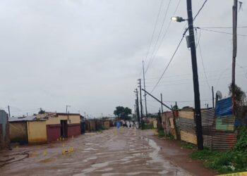 9 killed, 10 injured in South Africa taking pictures, police hunt for suspects