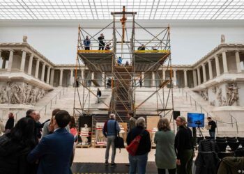 Behind the scenes of Berlin’s Pergamon Museum renovation – DW – 12/07/2025