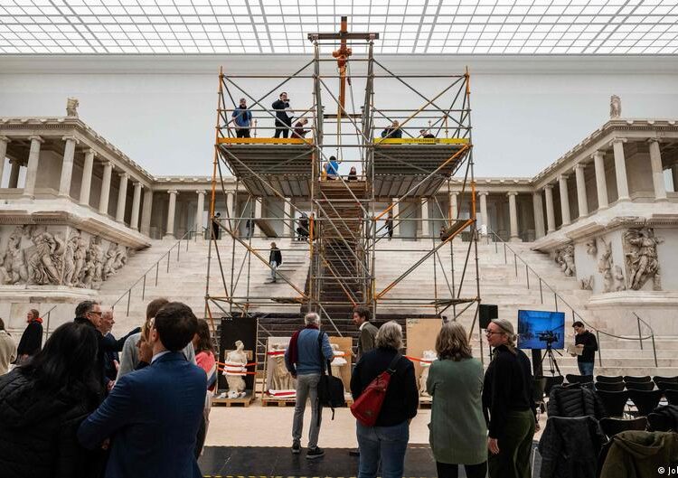 Behind the scenes of Berlin’s Pergamon Museum renovation – DW – 12/07/2025 Behind the scenes of Berlin’s Pergamon Museum renovation – DW – 12/07/2025