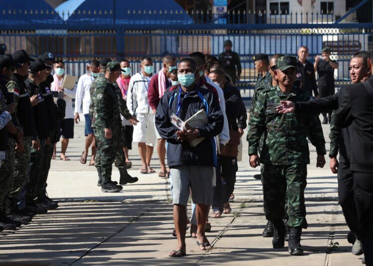 Thailand releases 18 Cambodian troopers as ceasefire holds | Battle Information