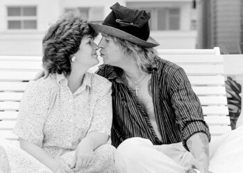 Sharon Osbourne tearfully reveals Ozzy’s last phrases to her earlier than his demise