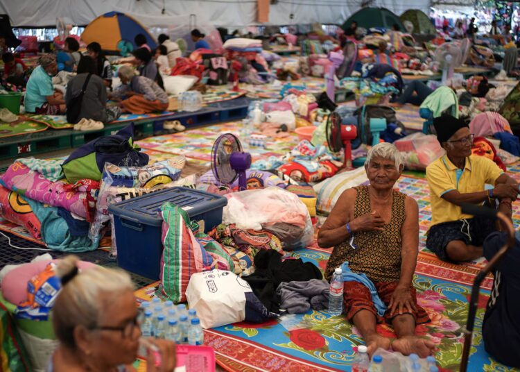 Combating between Thailand and Cambodia spreads alongside contested border Combating between Thailand and Cambodia spreads alongside contested border