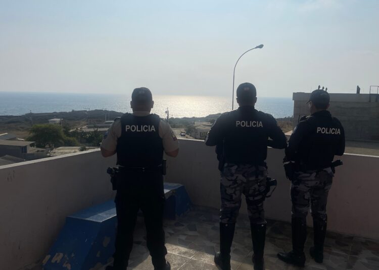 The U.S. sank the alleged narco-terrorists’ boat — and allow them to go