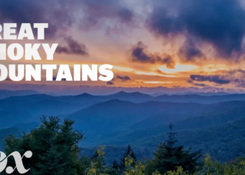What makes the Nice Smoky Mountains smoky?