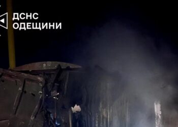 Escalating Russian airstrikes purpose to chop Ukraine off from sea, Zelenskiy says