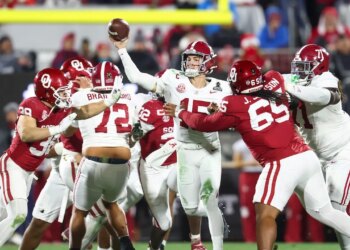 Alabama beats Oklahoma in CFP comeback