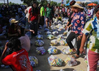 Preventing rages on Thai-Cambodian border regardless of Trump’s ceasefire declare Preventing rages on Thai-Cambodian border regardless of Trump’s ceasefire declare