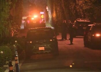 Two folks discovered lifeless at Rob Reiner’s Los Angeles dwelling Two folks discovered lifeless at Rob Reiner’s Los Angeles dwelling