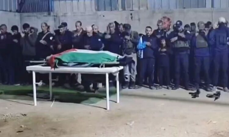 Armed gangs are vying to fill the vacuum left by Hamas in Israeli-occupied Gaza