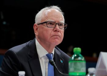 Walz defends document as viral video fuels Minnesota daycare fraud claims