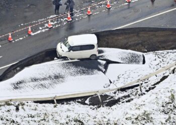 Japan lifts megaquake advisory however urges warning per week after magnitude 7.5 temblor Japan lifts megaquake advisory however urges warning per week after magnitude 7.5 temblor