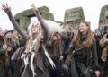 1000’s cheer because the solar rises on winter solstice at Stonehenge