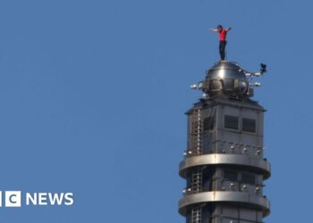Alex Honnold completes reside Netflix free solo climb of Taipei 101 with out security gear Alex Honnold completes reside Netflix free solo climb of Taipei 101 with out security gear