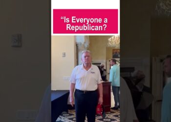 Donald Trump Reveals Off Recent Coiffure 🤩 #trump #uspresident #maga