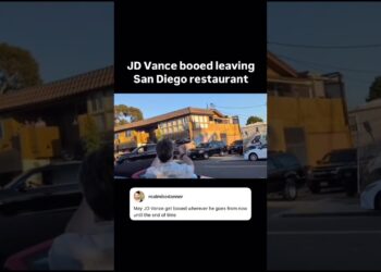 JD Vance Booed Out of San Diego Sushi Spot as Indignant Locals Confront Him #ushavance #viral #booed
